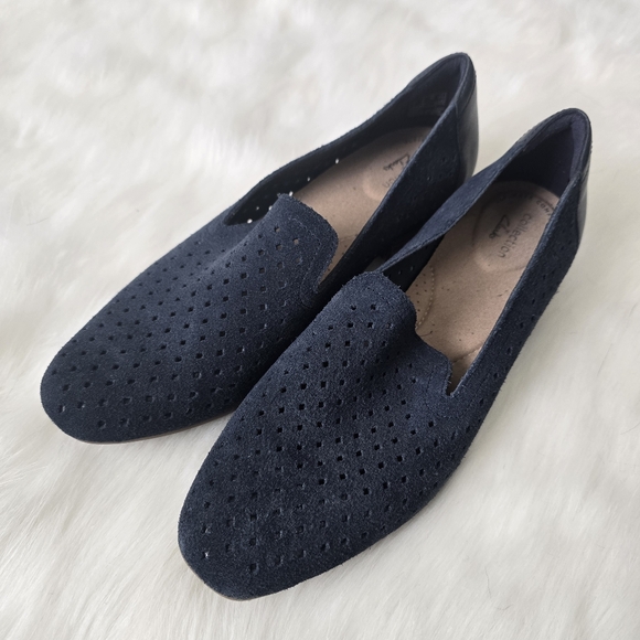 Clarks Juliet Hayes Navy Leather Slip On Loafers - Picture 2 of 6